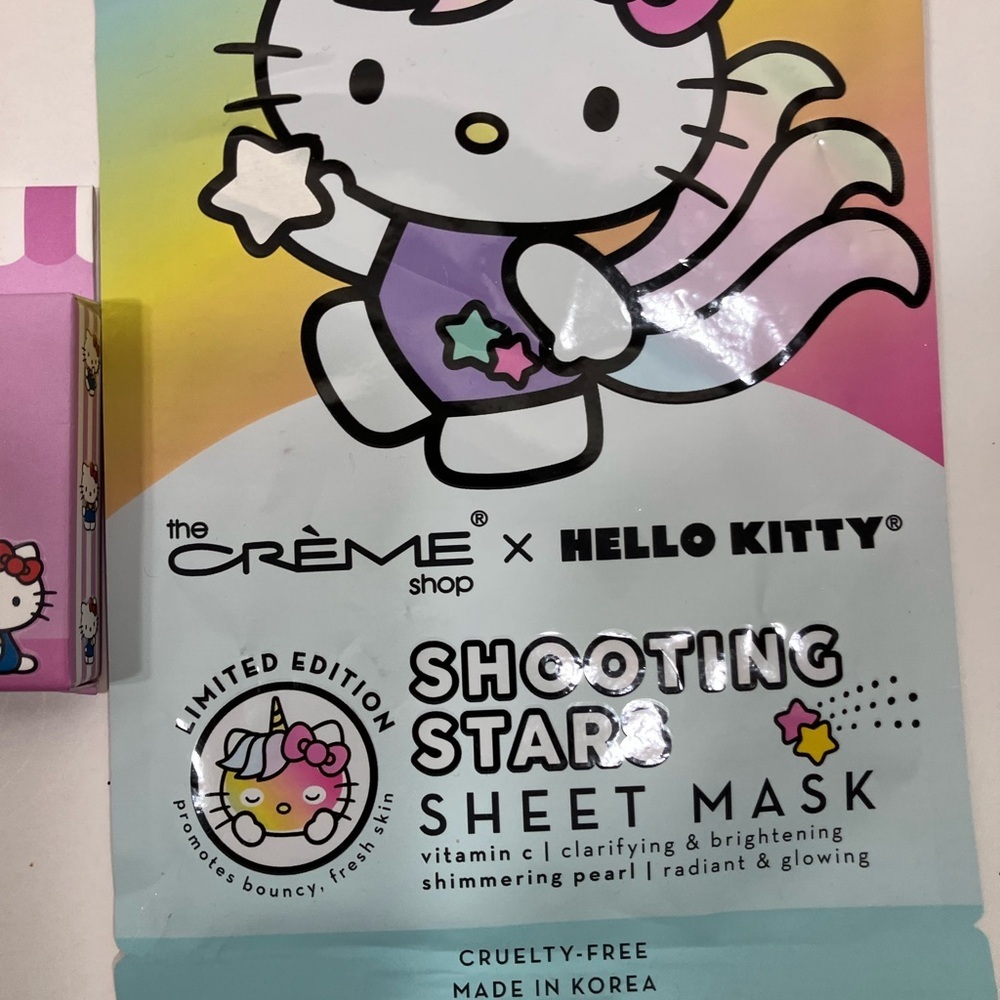 Hello Kitty Cosmetics/Mask - Picture 10 of 11